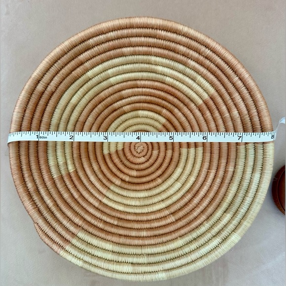 Round Shallow 8 inch Basket Woven soft pink & ivory Coil Basket or Wall Hanging - Picture 3 of 3